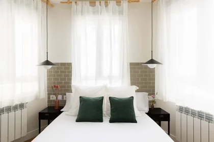 Özel oda konumu Calle Gral. Concha, 24, Abando, 48010 Bilbao, Vizcaya, España, 1 15 görüntüsü