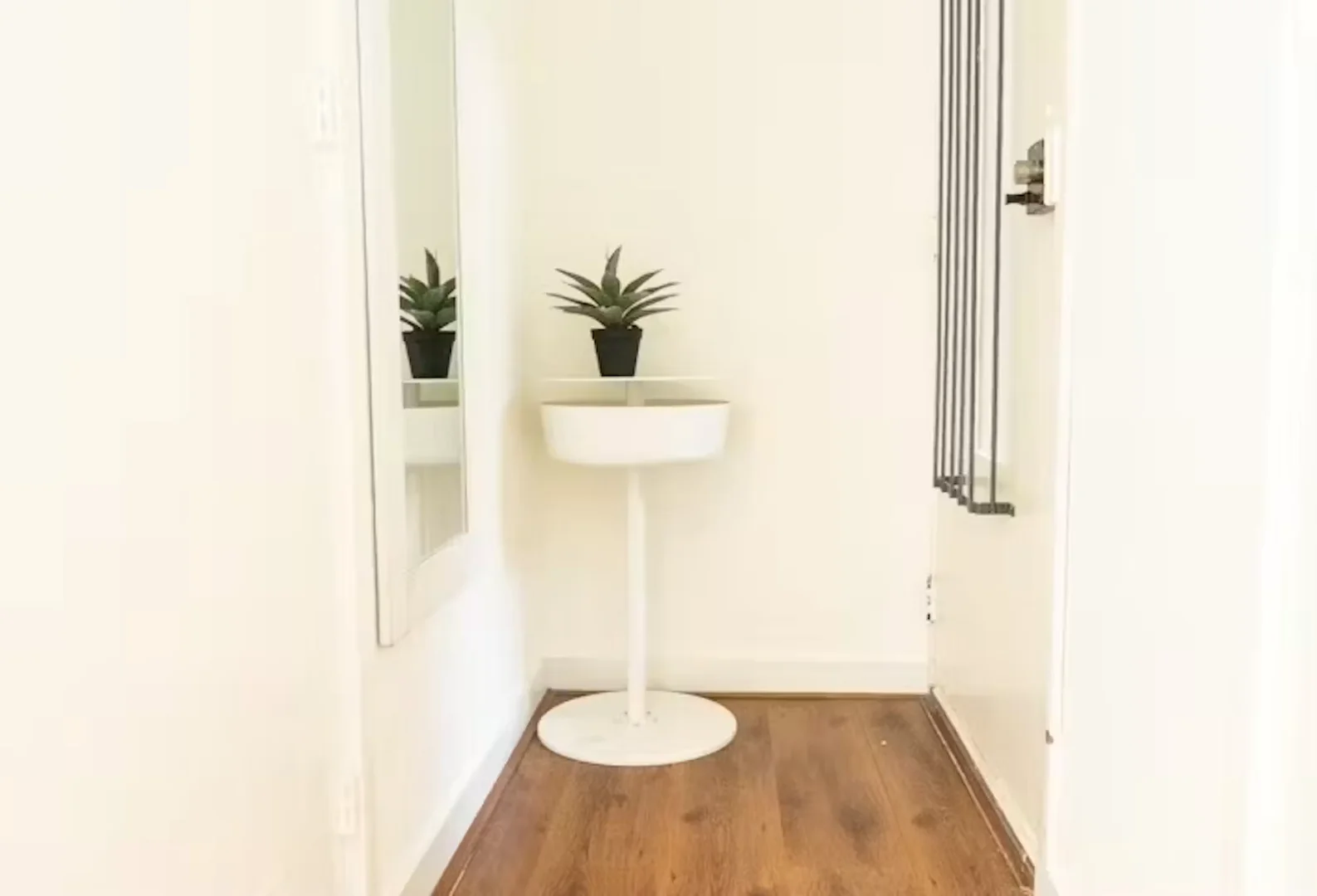 Habitación acogedora para estudiantes disponible en