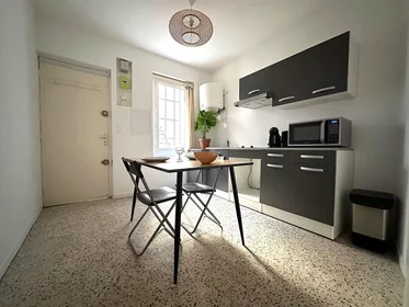 Dairenin tamamı konumu Rue Bourguet, , 1 10 görüntüsü