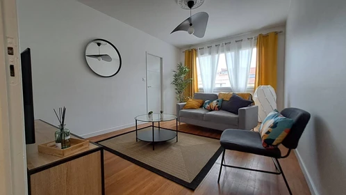 Quarto para alugar ao mês em Saint-etienne