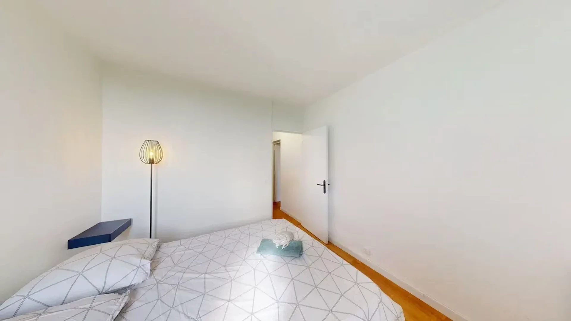 Habitación acogedora para estudiantes disponible en 