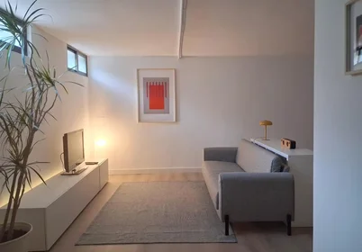 Private room at Calle Pinar de Somosaguas, Somosaguas Centro, image 1 of 6