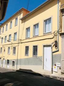 Dairenin tamamı konumu Rua Comendador Gomes Correia, Covilhã, 1 10 görüntüsü