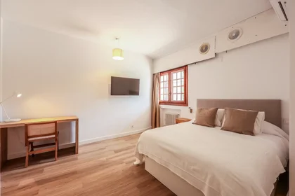 Private room at Calle Praderas, , image 2 of 10