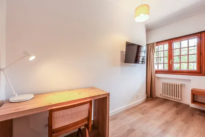 Private room at Calle Praderas, , image 6 of 10