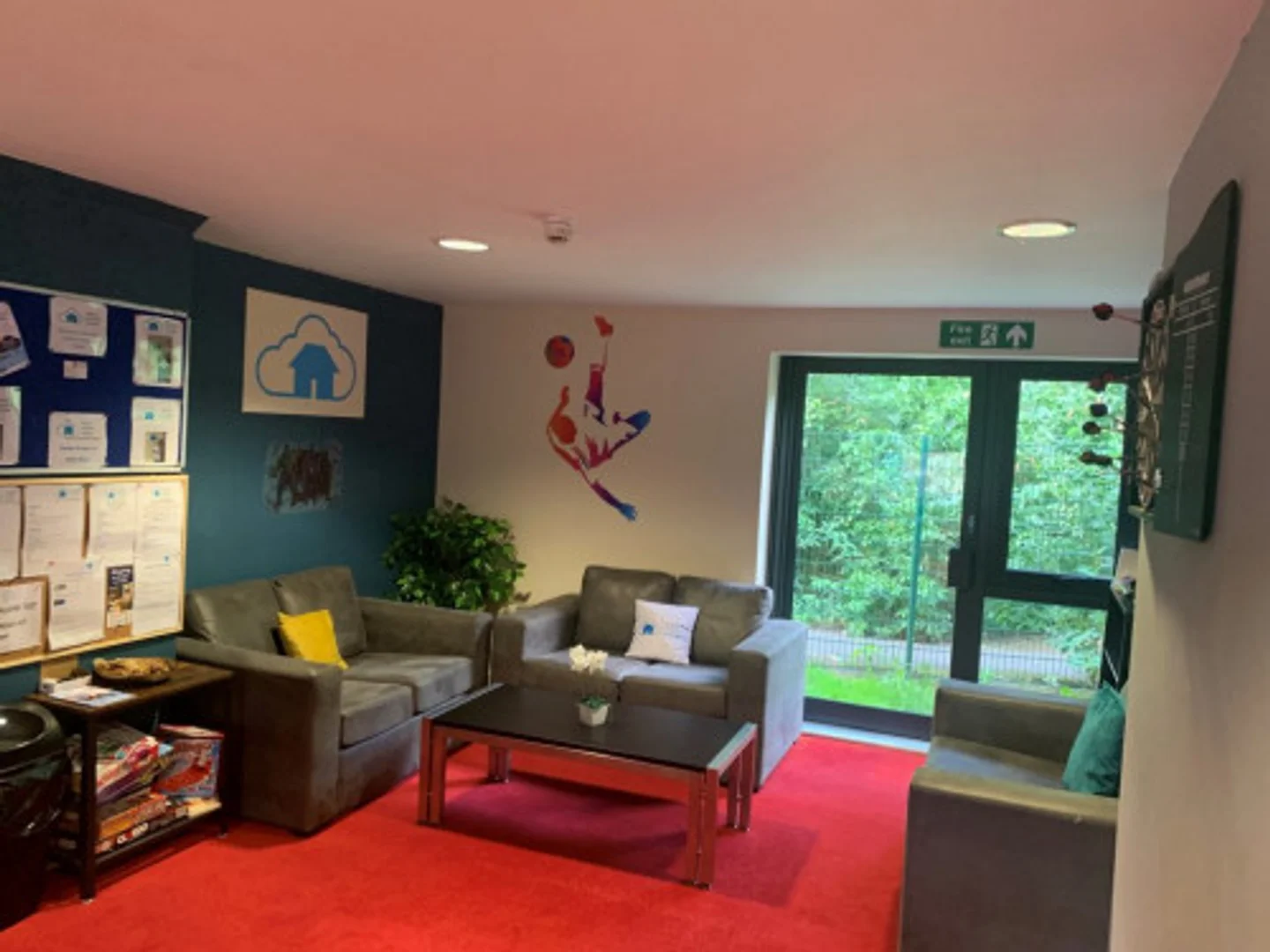 Economical student room with convenient location in 