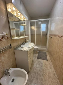 Quarto privado em Calle Fray Melchor Cano, imagem 12 de 13