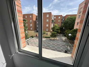 Room for rent with double bed Leganes