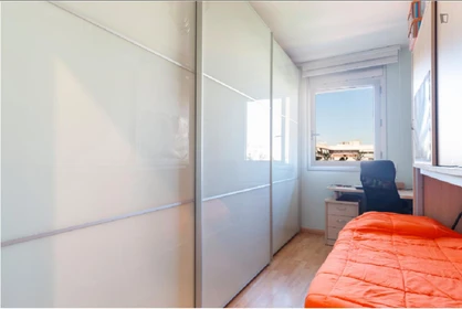 Quarto para alugar num apartamento partilhado em Barcelona