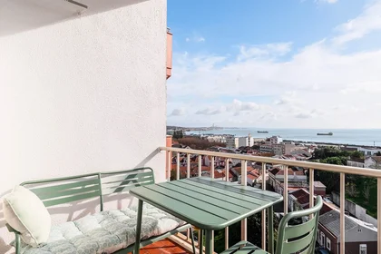 Apartamento inteiro em Avenida São Francisco Xavier 1, imagem 23 de 24