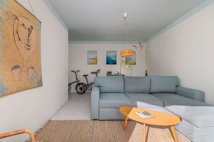 Apartamento inteiro em Avenida São Francisco Xavier 1, imagem 4 de 24