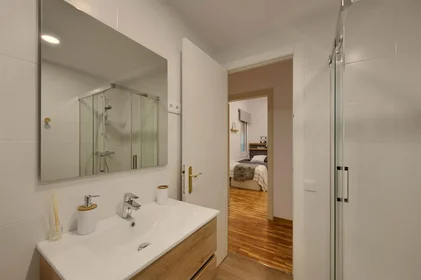 Prywatny pokój C/ de Balmes, 08006 Barcelona, Spain, obraz 9 44