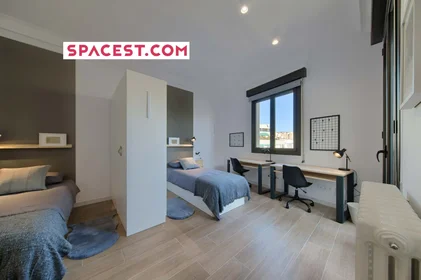 Quarto privado em C/ de Balmes, 08006 Barcelona, Spain, imagem 1 de 44