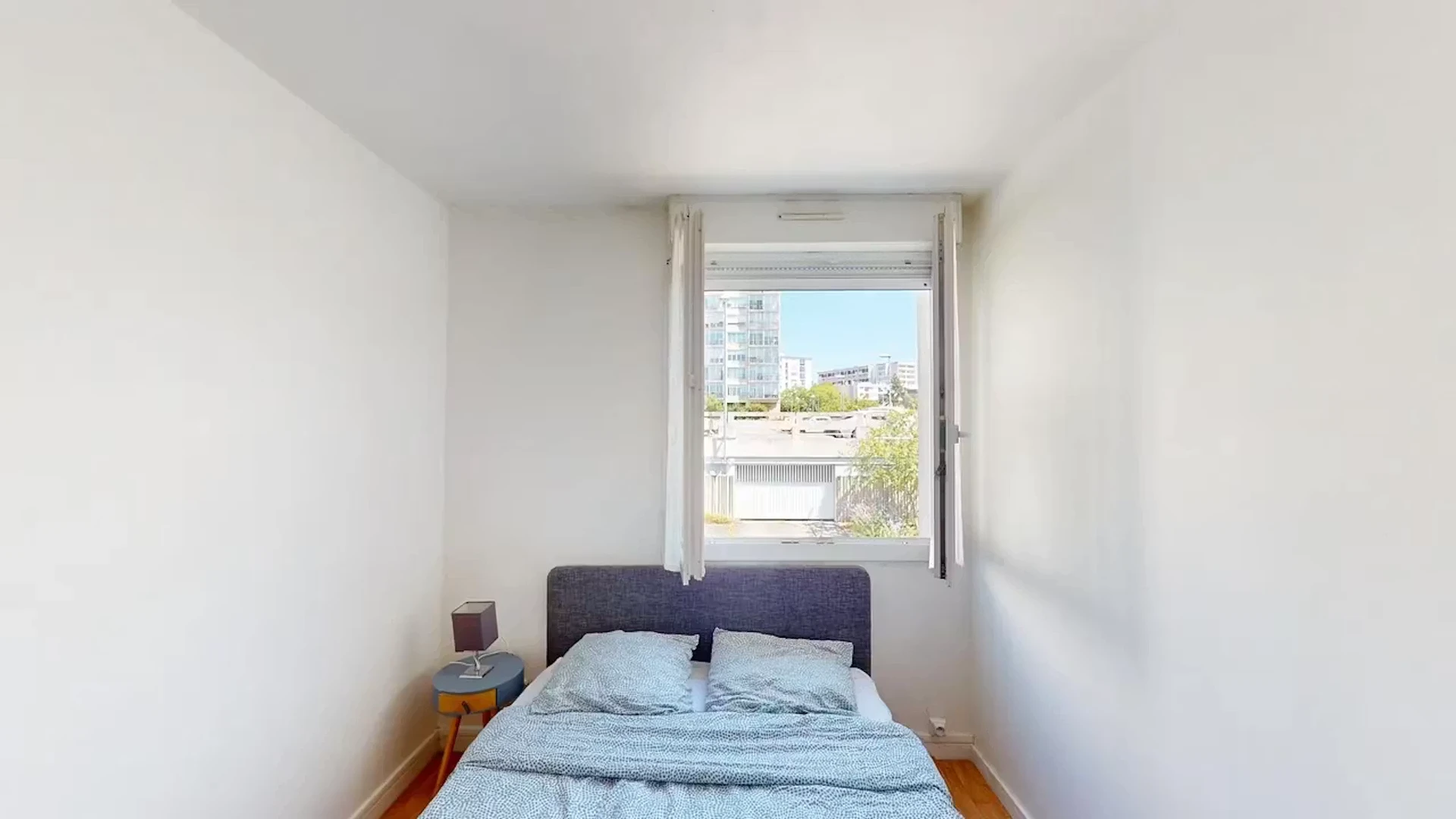 Habitación en apartamento estudiantil en alquiler en , completamente amueblado