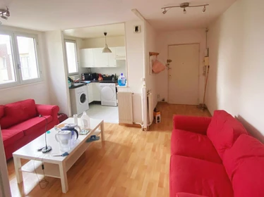 Alquiler de habitación en piso compartido en Cergy