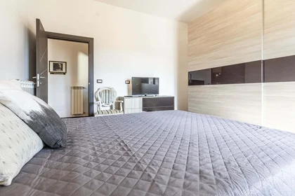 Quarto privado em Via Napoli, 84, 07100 Sassari SS, Italy, imagem 4 de 13
