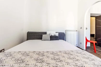 Quarto privado em Via Napoli, 84, 07100 Sassari SS, Italy, imagem 5 de 14