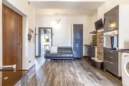 Quarto privado em Via Napoli, 84, 07100 Sassari SS, Italy, imagem 6 de 14