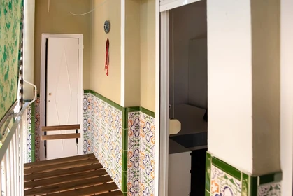 Habitación privada barata en Granada