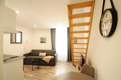 Chambre privée à Cannes, 06400, image 1 de 15
