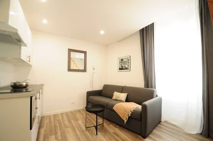 Chambre privée à Cannes, 06400, image 3 de 15