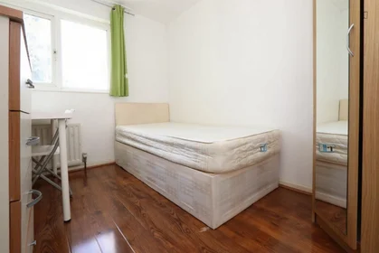 Privatzimmer in der Jupp Road West, bild 1 von 10