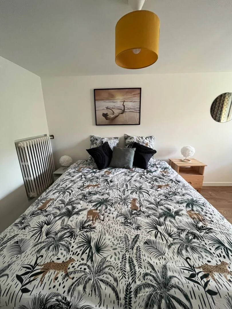 Cozy room for students available in 