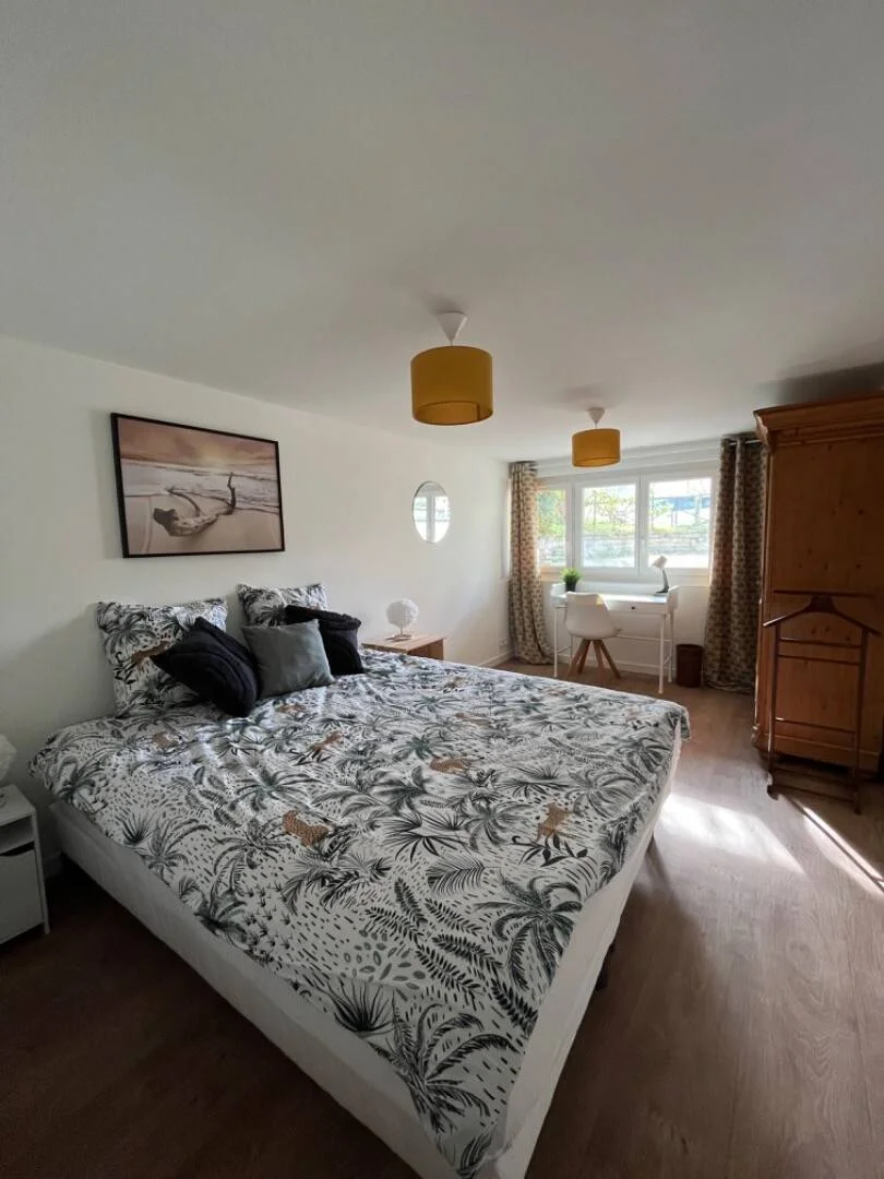 Budget-friendly student room close to campus in 