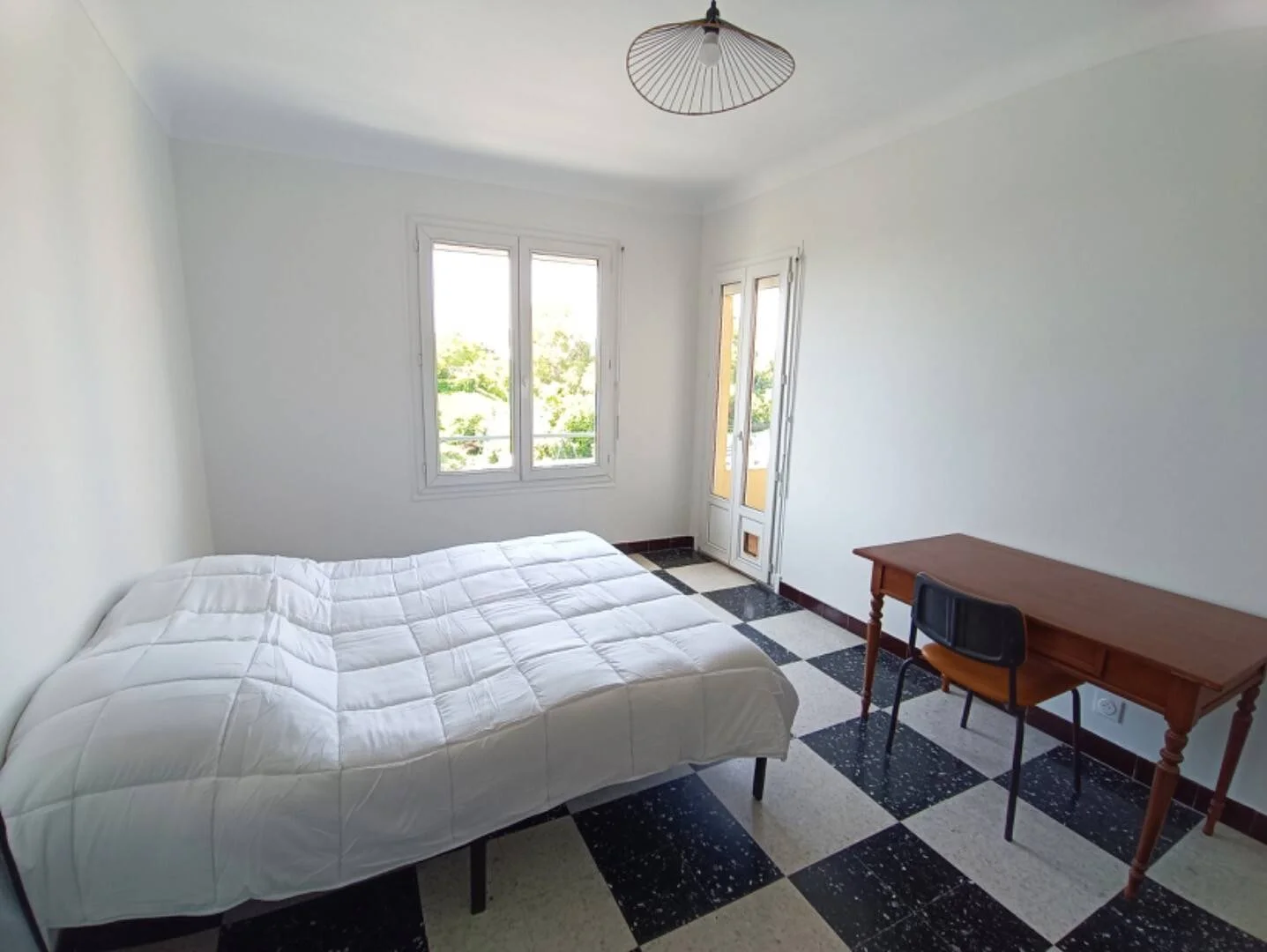 Room for rent in student apartment in , fully furnished