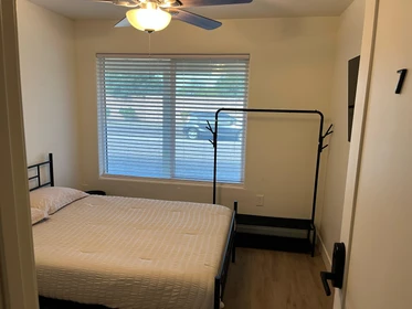 Quarto para alugar com cama de casal em Tempe