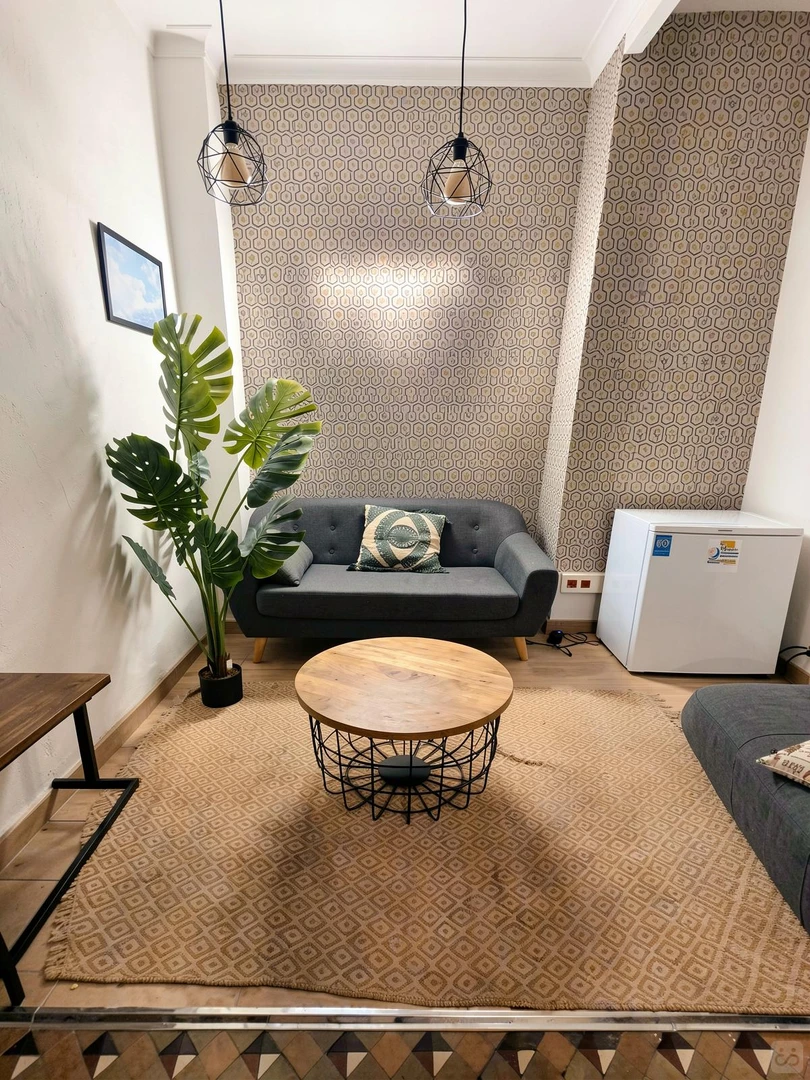 Habitación acogedora para estudiantes disponible en 