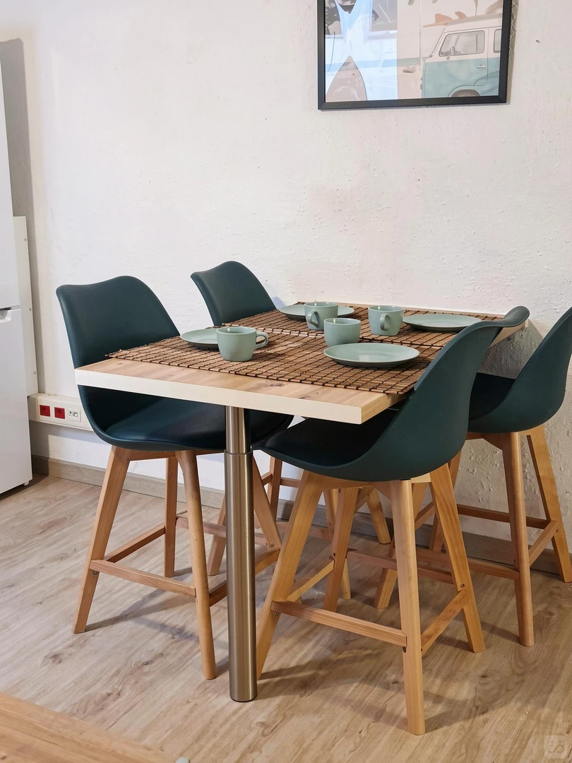 Habitación asequible para estudiantes con buena iluminación en 