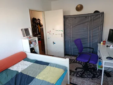 Quarto privado em Otto-Suhr-Allee, Charlottenburg, imagem 7 de 10