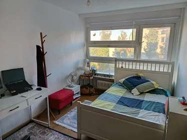 Quarto privado em Otto-Suhr-Allee, Charlottenburg, imagem 10 de 10