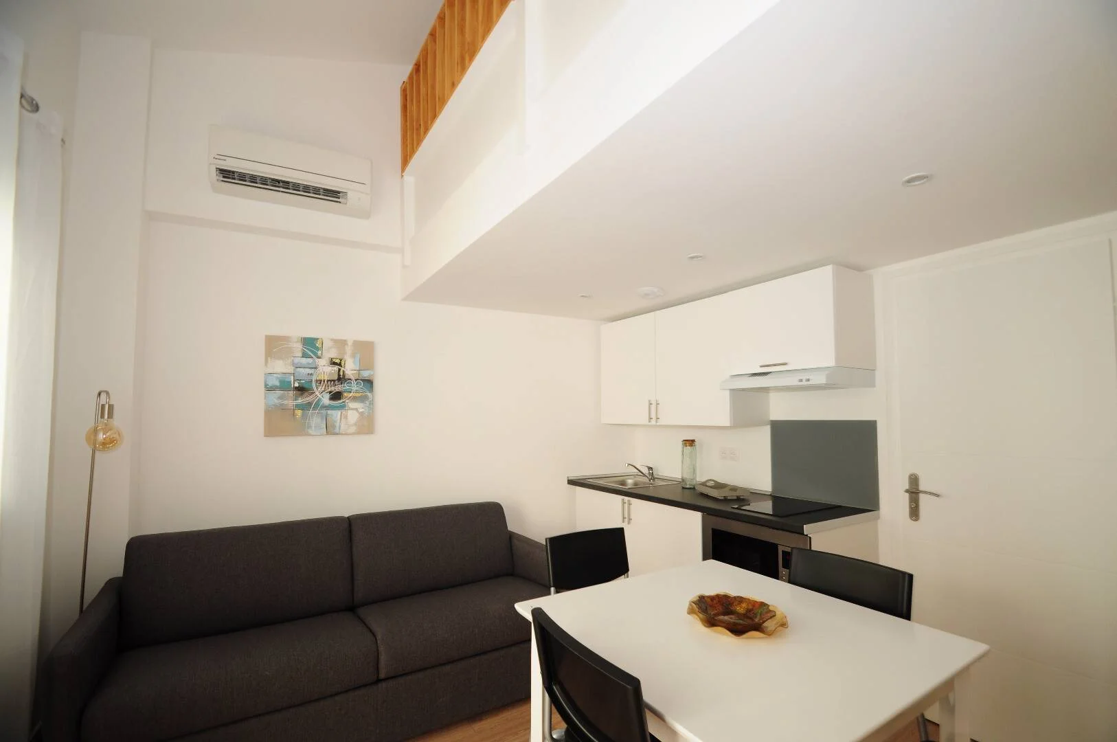 Budget-friendly student room close to campus in 