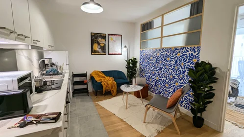 Privatzimmer im Wohnheim in der 109 Rue Martre, bild 2 von 4