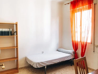 Room for rent with double bed Sevilla