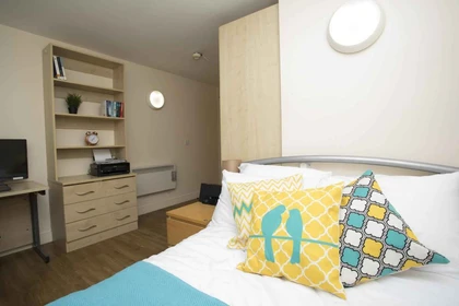 Quarto para alugar num apartamento partilhado em Manchester