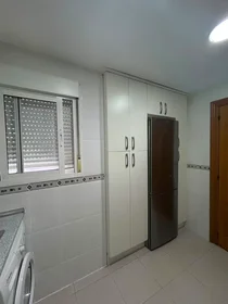 Stanza privata in Calle Francisco Ferrer, Actur-Rey Fernando, immagine 8 di 10