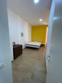 Chambre privée à Vico Orto del Conte, Porto, image 3 de 10
