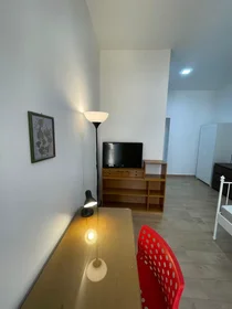Chambre privée à Vico Orto del Conte, Porto, image 5 de 10