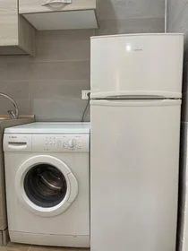 Quarto privado em Vico Orto del Conte, Porto, imagem 7 de 10