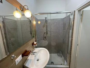 Chambre privée à Vico Orto del Conte, Porto, image 10 de 10