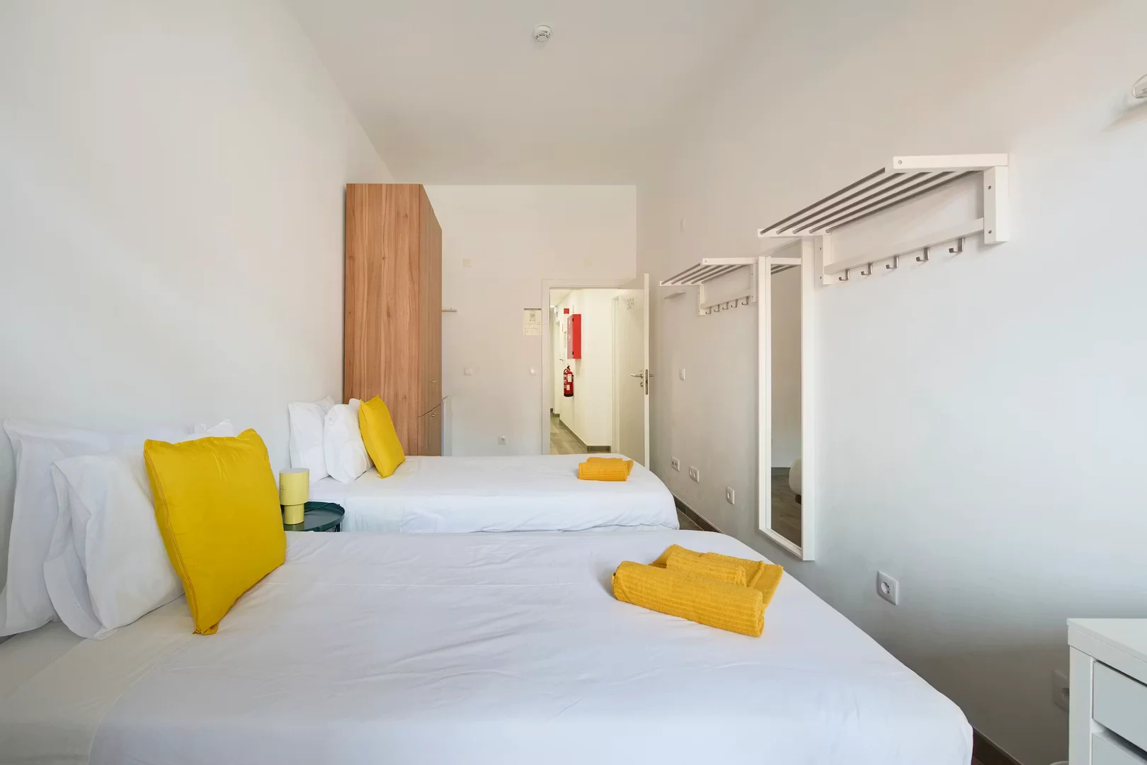 Quarto de estudante funcional perfeito para estudar em