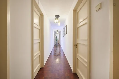 Private room at Avenida dos Estados Unidos da América, image 21 of 49