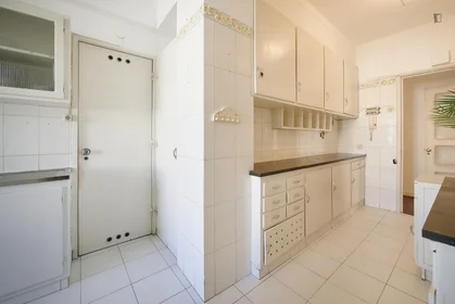 Private room at Avenida dos Estados Unidos da América, image 31 of 49