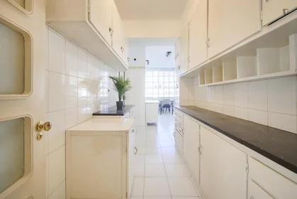 Private room at Avenida dos Estados Unidos da América, image 32 of 49