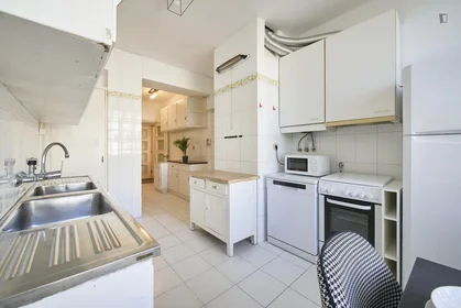 Private room at Avenida dos Estados Unidos da América, image 36 of 49