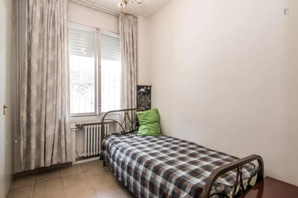 Cheap private room in Sabadell