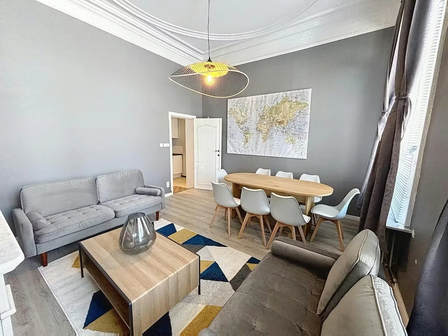 Stanza funzionale per studenti perfetta per studiare a 